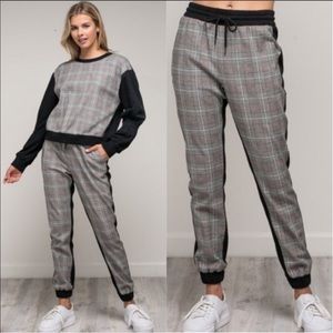 SET⚡️Plaid Top + Joggers